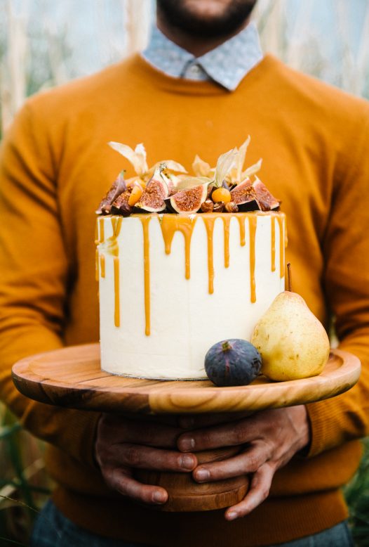 Autumn wedding cake