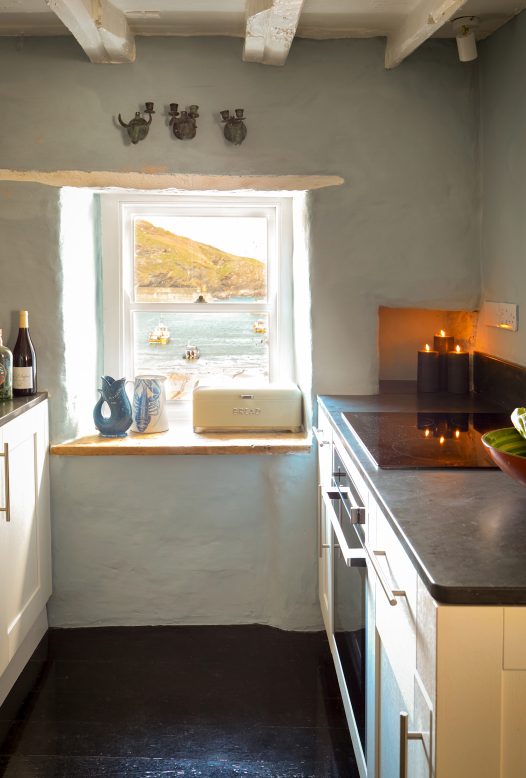 Henry's occupies one of the most coveted spots in Port Isaac.