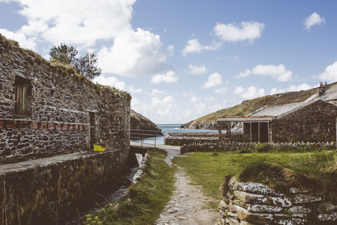 Walk from Port Quin car park across to the beach