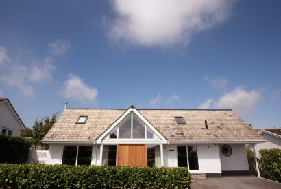 Clermont, a self-catering holiday home with hot tub in Rock, North Cornwall