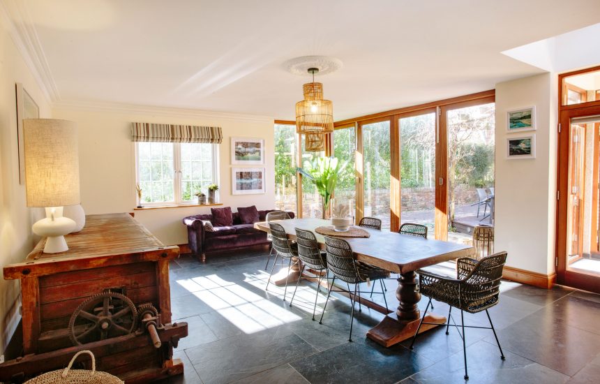 Dining room at Kernow House, a self-catering holiday home in Rock, North Cornwall