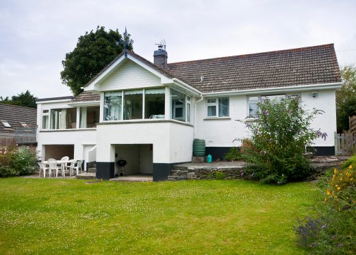 Front view of Little Riggs, a self-catering holiday home in Rock, North Cornwall