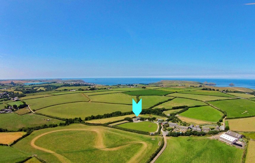 Aerial view of Little Mesmear, a self-catering holiday home near Polzeath, North Cornwall