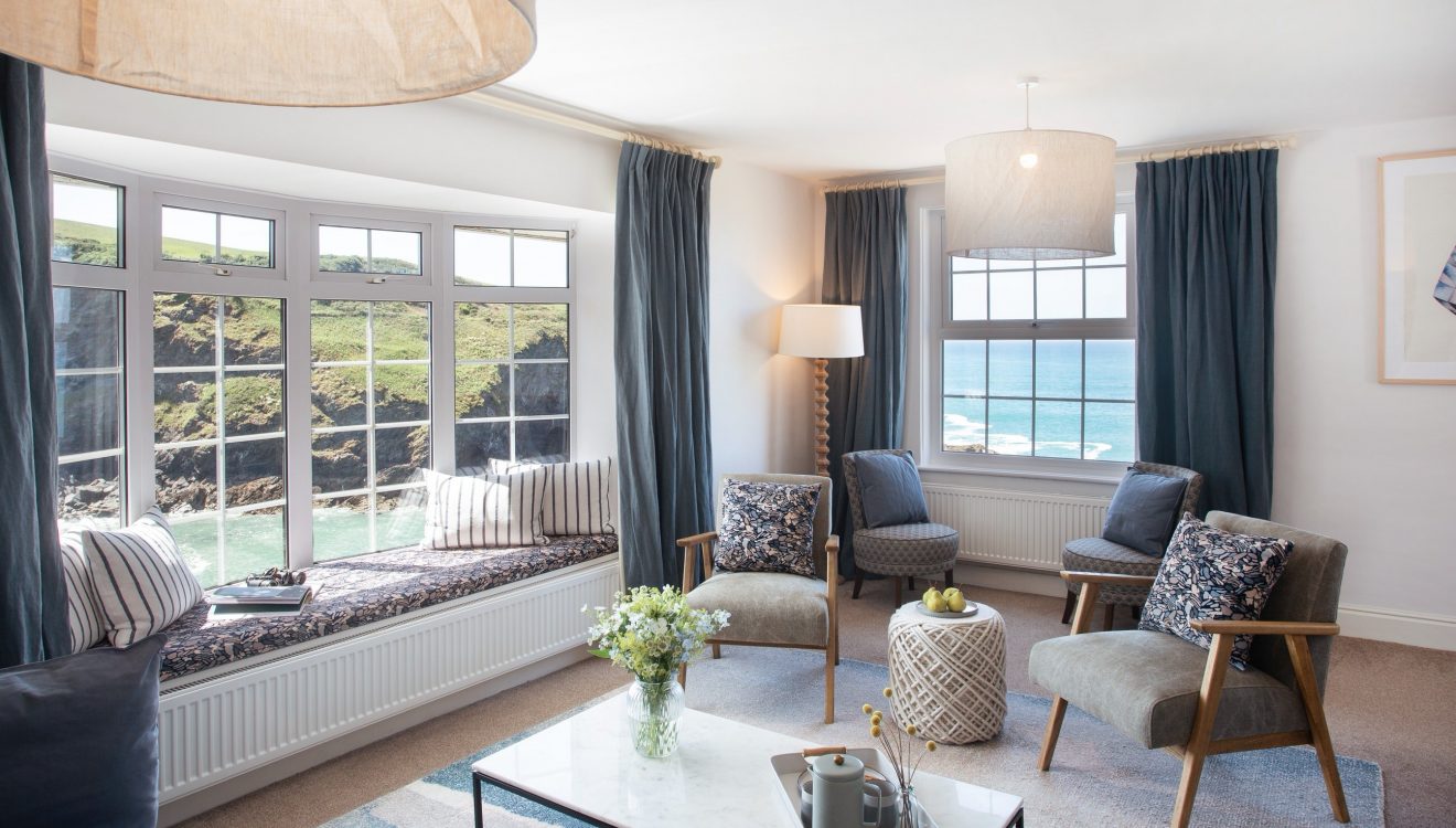 The Port Hole, a self-catering holiday home with sea views in Port Isaac