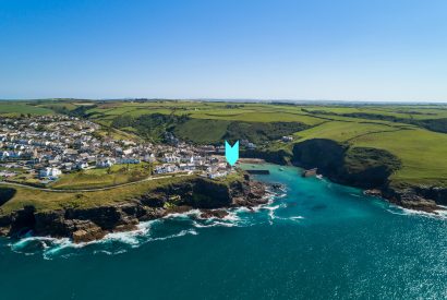 The Port Hole, a self-catering holiday home with sea views in Port Isaac