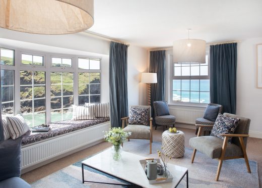 The Port Hole, a self-catering holiday home with sea views in Port Isaac