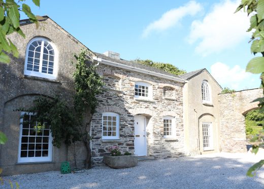 The Coach House, a self-catering holiday house in Rock, North Cornwall