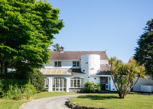 Front view of The Crispin, a self-catering holiday home in Rock, North Cornwall