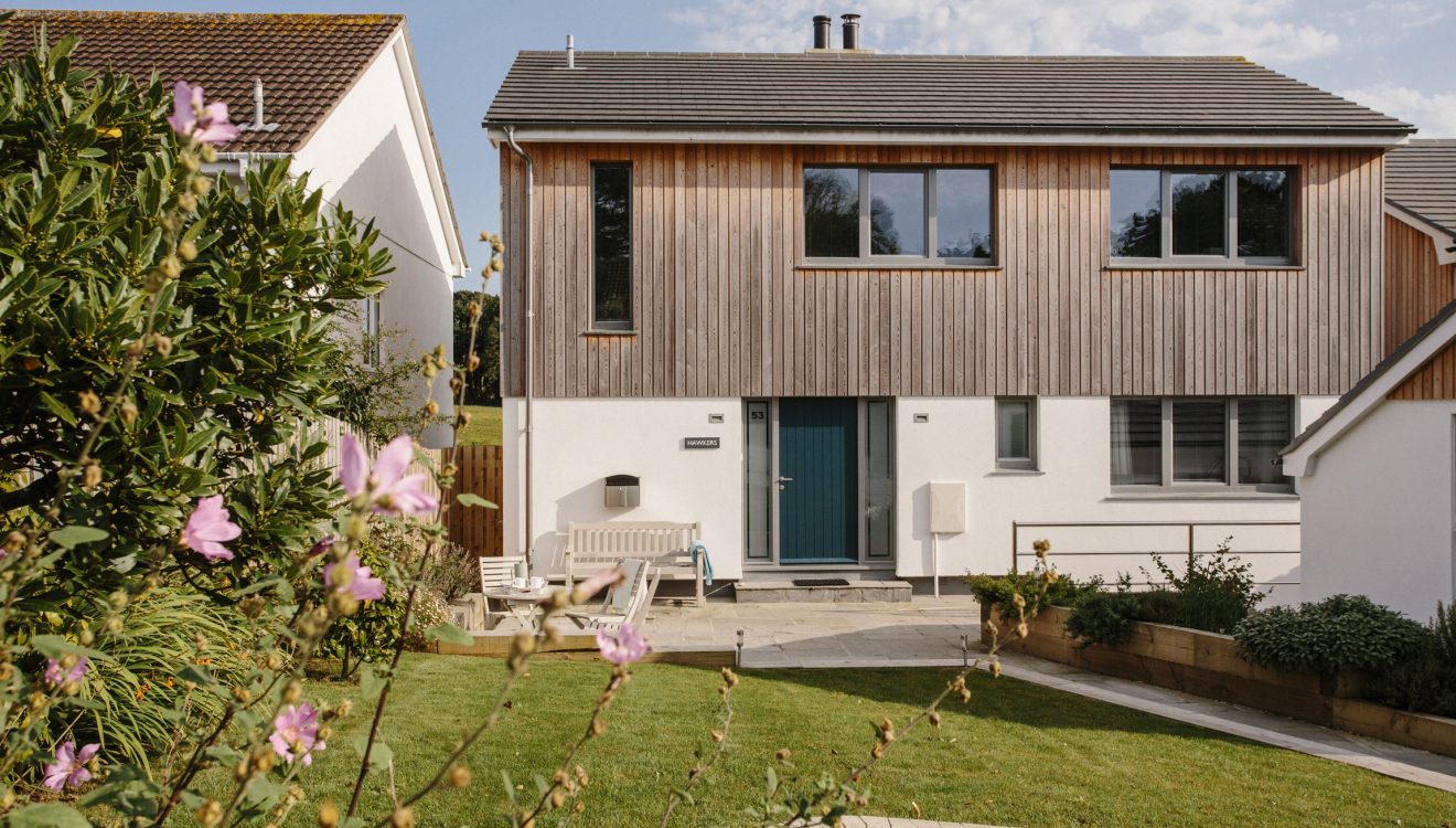 Hawkers, a self-catering holiday home in Rock, North Cornwall