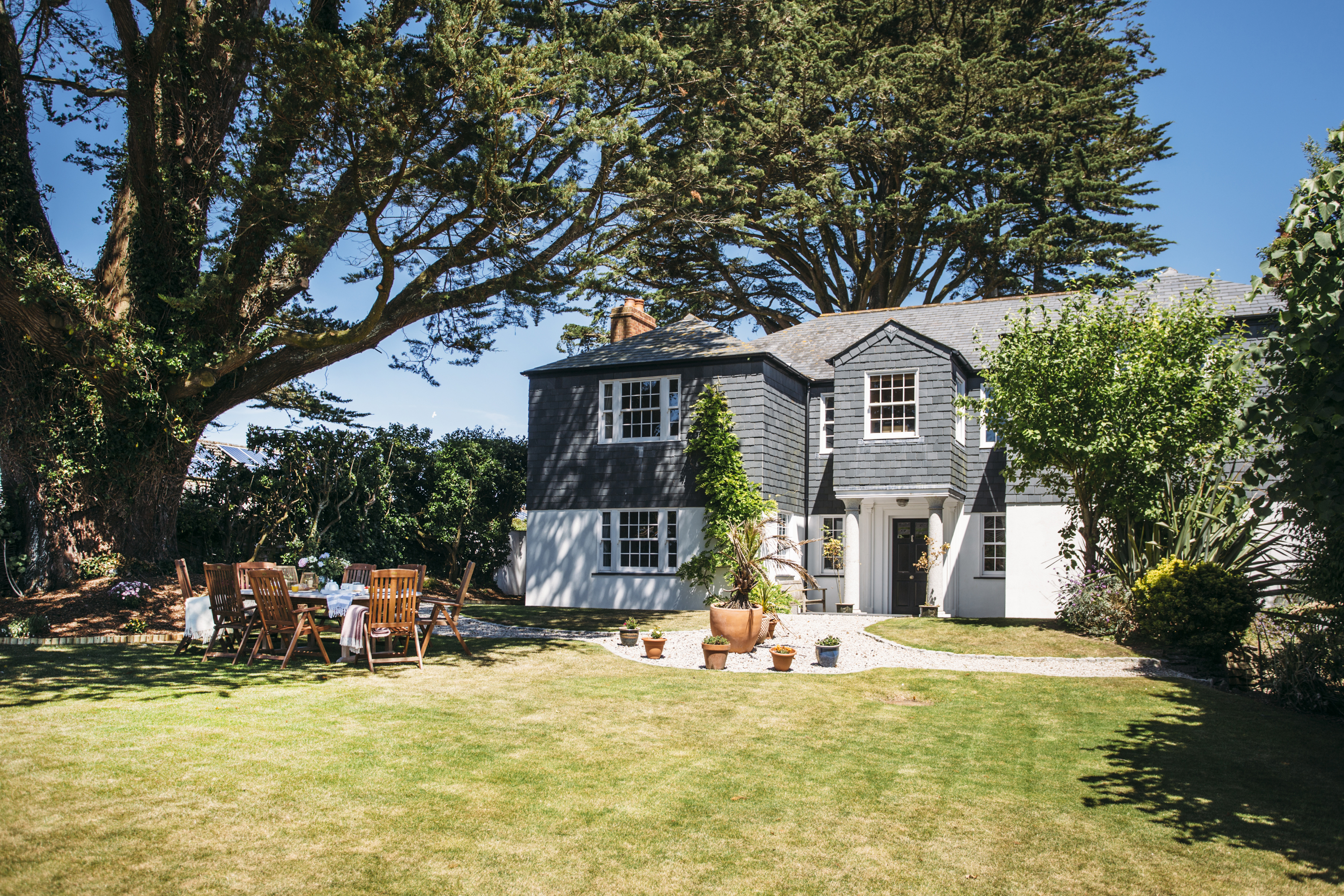 Garden at Rockhaven Manor a self-catering holiday home in Rock, North Cornwall