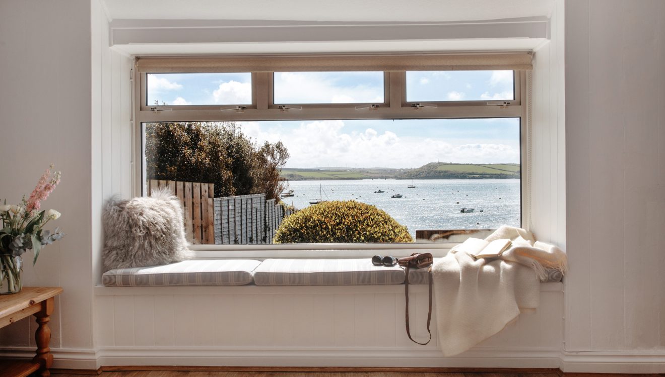 Wheel Cottage, a self-catering holiday cottage in Rock, North Cornwall